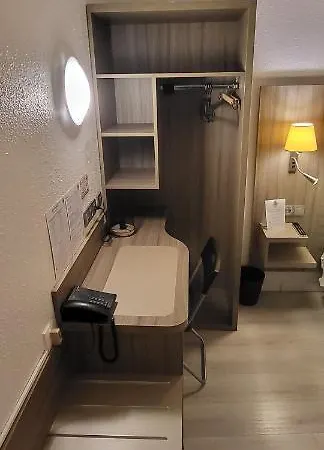 Hotel Crystal Denis Basilique Saint-Denis (Seine-Saint-Denis)