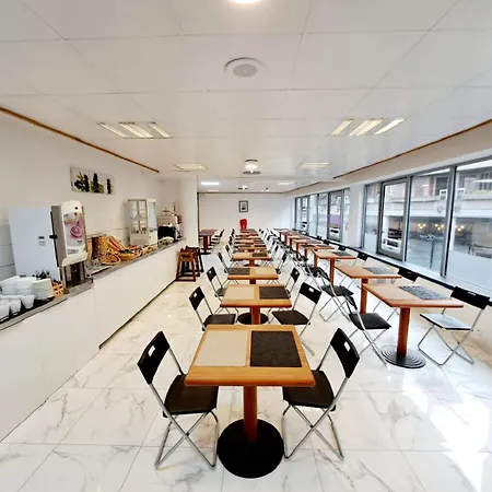 Hotel Crystal Denis Basilique Saint-Denis (Seine-Saint-Denis)